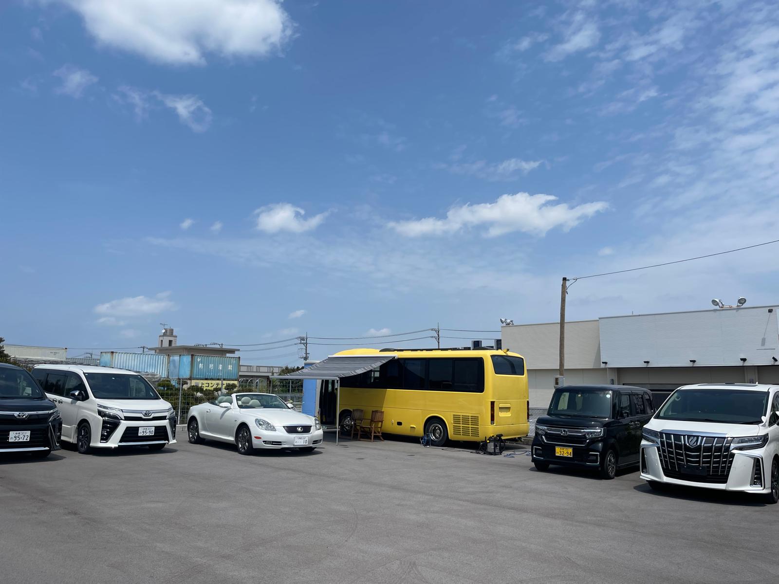 パイナップルレンタカー