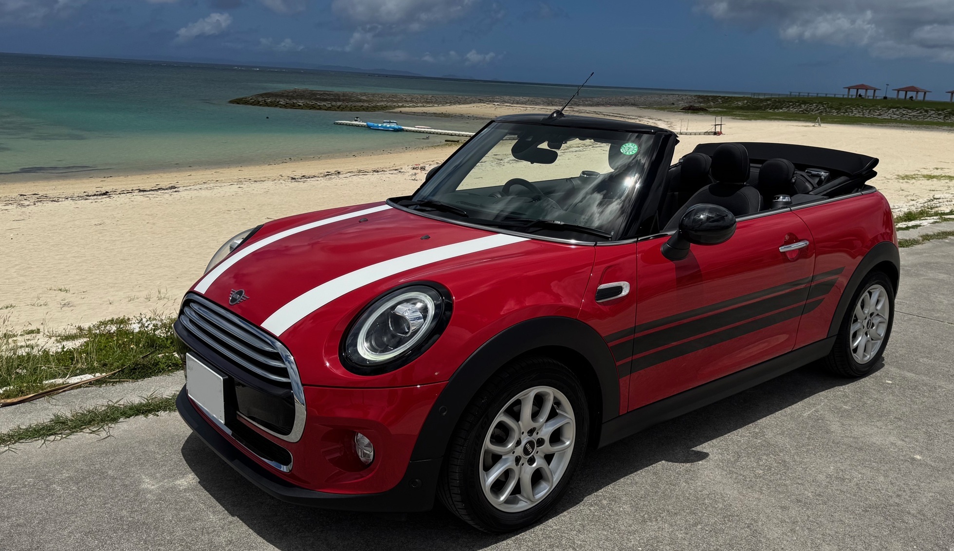 ミニカブリレッド■沖縄本島那覇支店　那覇空港・モノレール小禄駅■