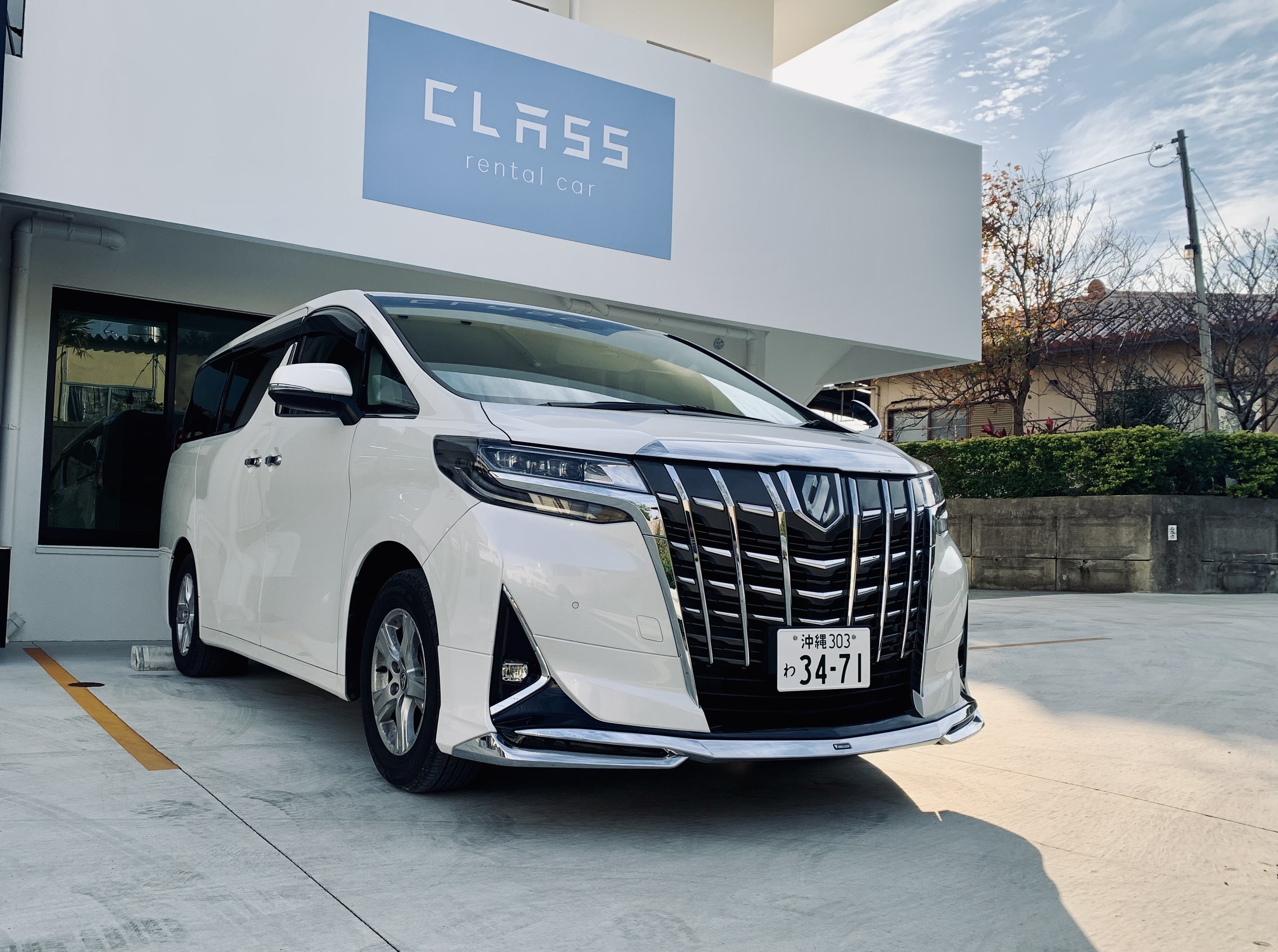 【早割】 アルファード8人乗り　★フルカバー補償・無料空港送迎・近年モデル保証★