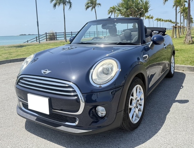 【空港送迎付き】MINIオープンカー｜4人乗り｜沖縄の自然を満喫🍃5-4