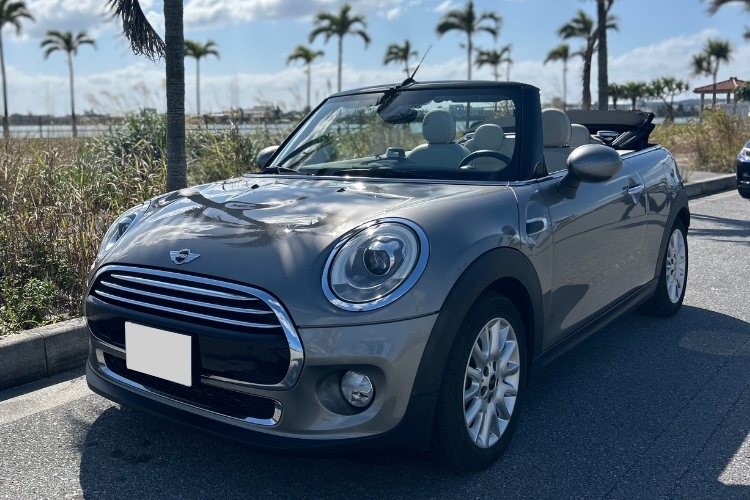 【空港送迎付き】ミニクーパー｜4人乗り｜沖縄でしか味わえないオープンカーお得で大人気のプラン！2-1