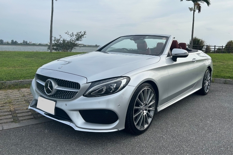 【空港送迎付き】メルセデス・ベンツオープンカー｜ラグジュアリーな車で沖縄を堪能するお得なプラン⭐2