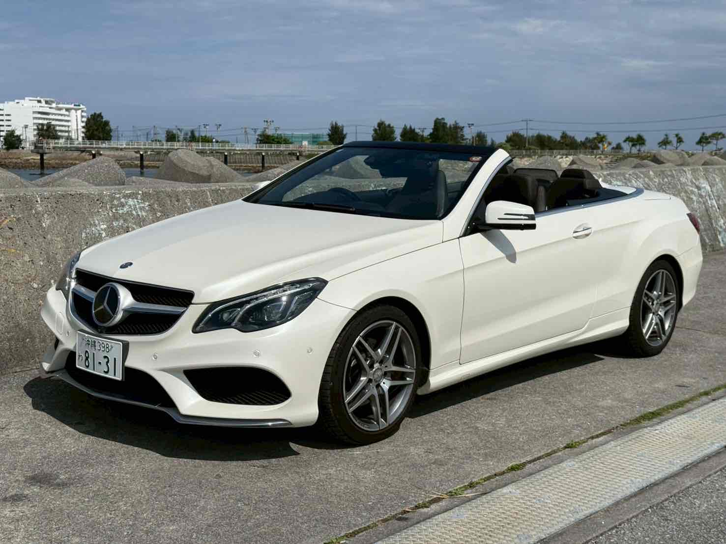 メルセデス・ベンツ　Ｅクラス　カブリオレ　2泊目以降は５０％OFF！　連泊で更にお得！！